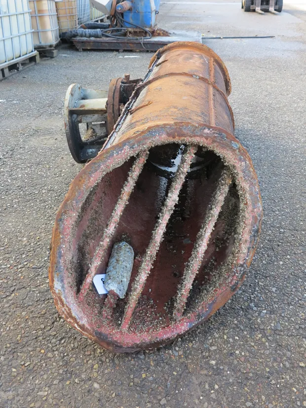 Image 4 of 6 - No plate