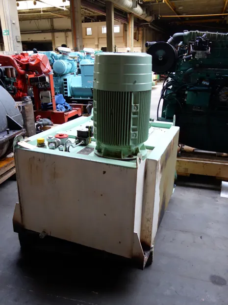 Image 2 of 4 - HS235