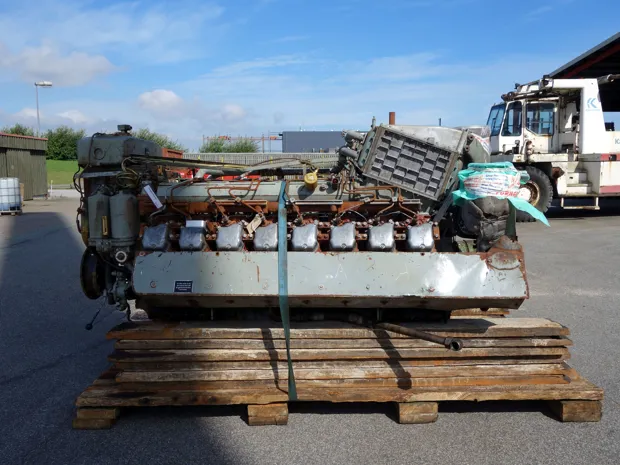 Image 1 of 5 - Deutz - 16M 816...