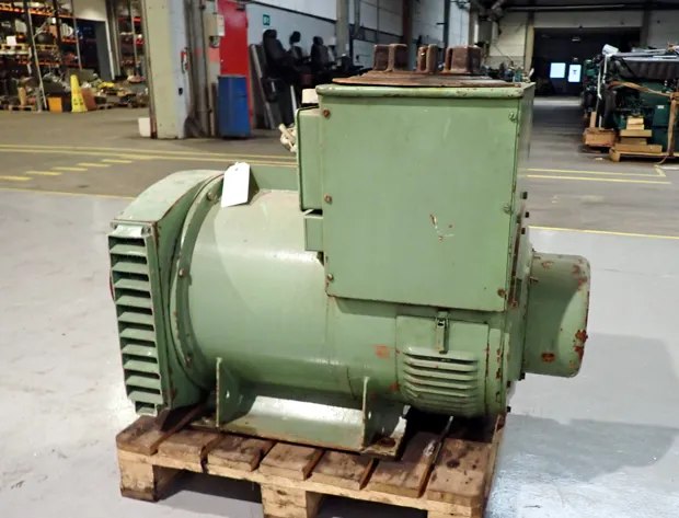 Image 3 of 4 - Stamford - HSC 334B