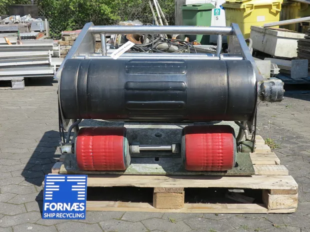 Image 2 of 10 - No plate/Garnklarer