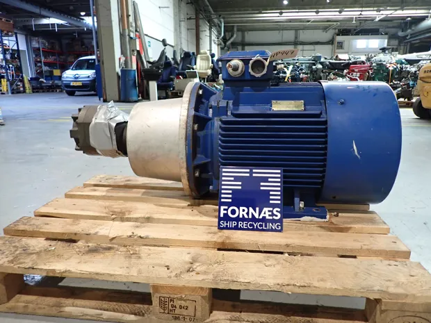 Image 2 of 5 - HP947