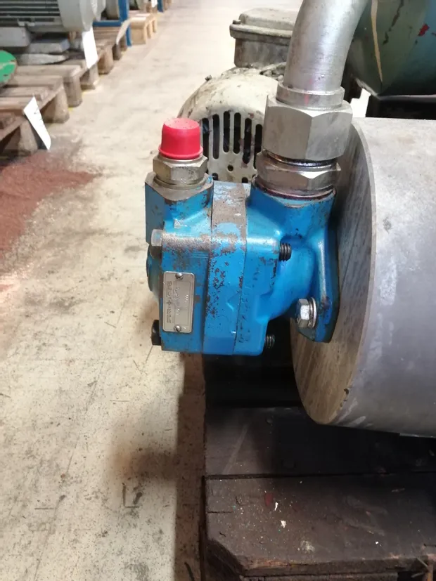 Image 3 of 8 - HP251