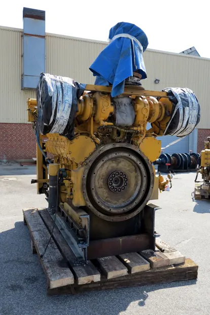 Image 6 of 8 - Caterpillar - 3512 DITA