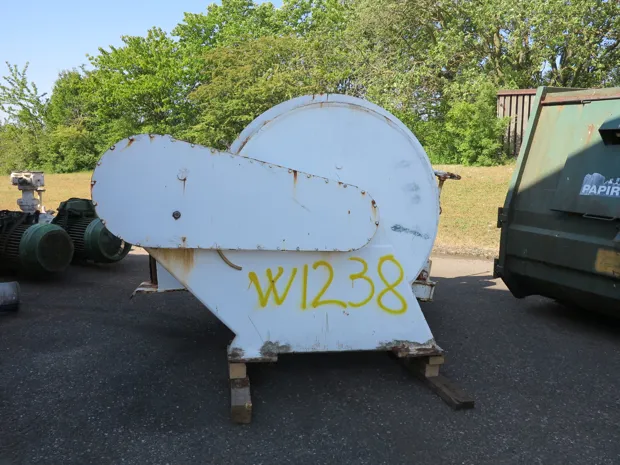 Image 3 of 6 - Trawl winch