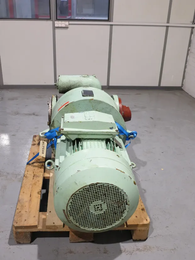 Image 2 of 6 - Per Gjerdrum - V6. 4Zl-67