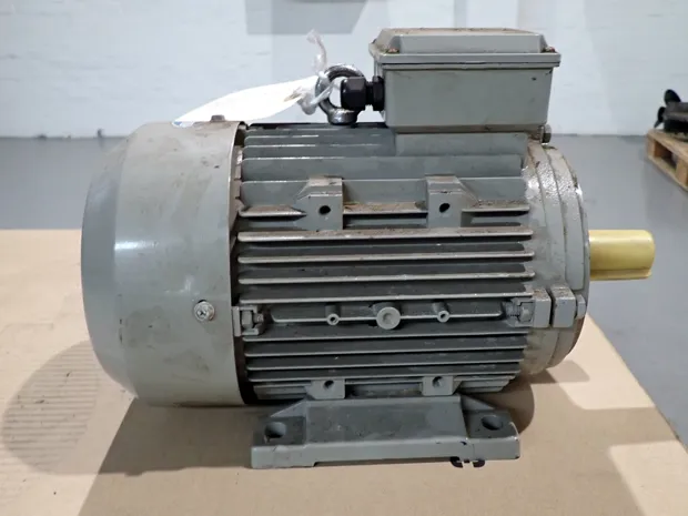 Image 1 of 3 - AC-Motoren - ABA 100LA-4