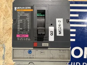Merlin Gerin - Compact