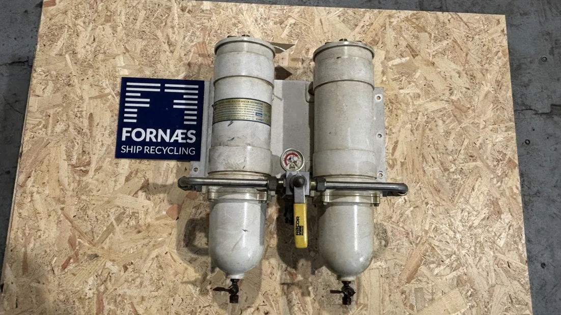 Image 1 of 7 - Parker Racor - 751000MAX