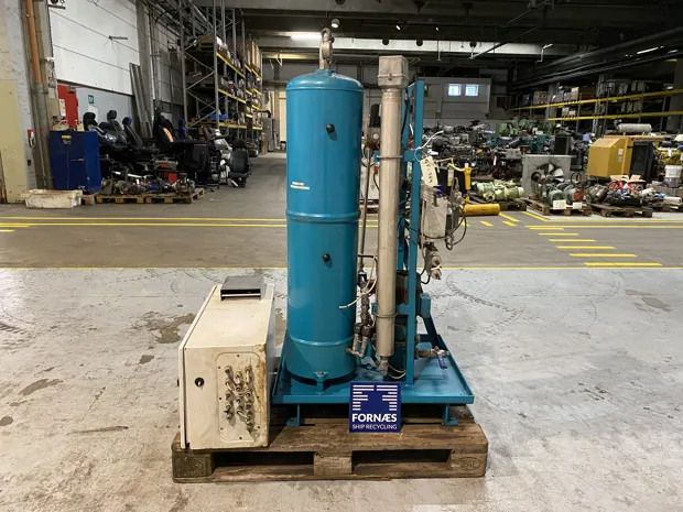 Image 3 of 7 - CJC - HDU 27/108 MZ-DE2H1