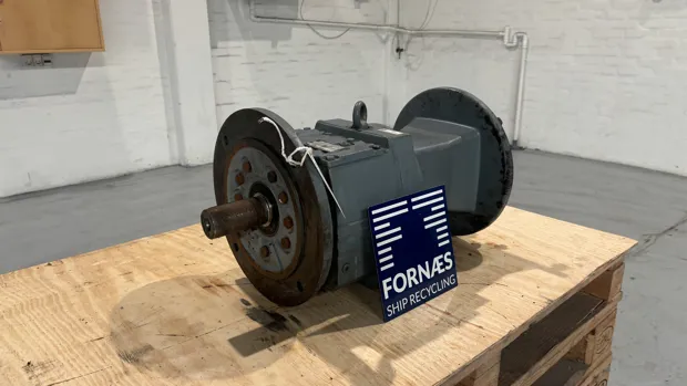 Image 9 of 9 - SEW-EURODRIVE - RF87 AM160