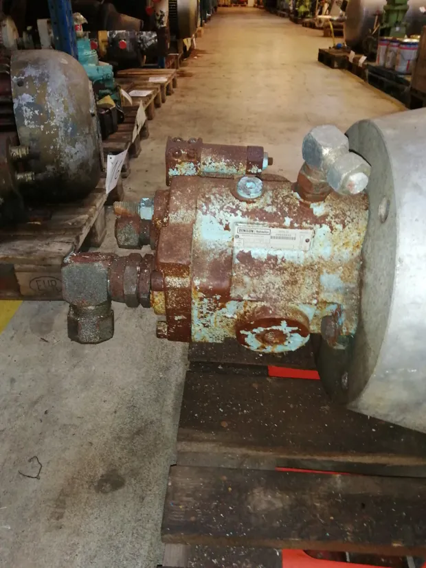 Image 4 of 8 - HP808