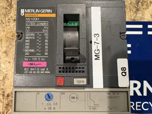 Merlin Gerin - Compact