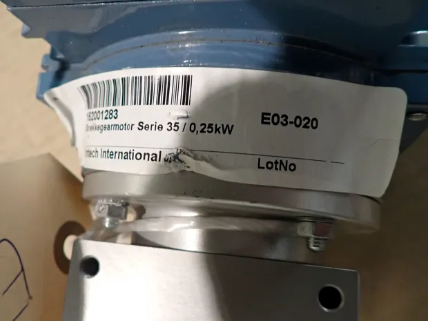 Image 3 of 4 - ABB - M2AA 063B-2