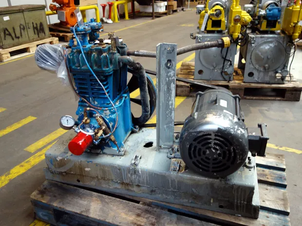 Image 2 of 3 - Quincy - no plate