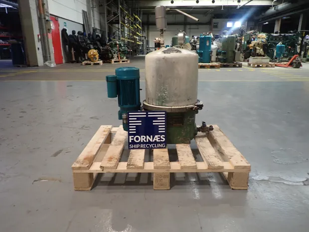 Image 3 of 7 - CJC - HDU 27/27, No plate