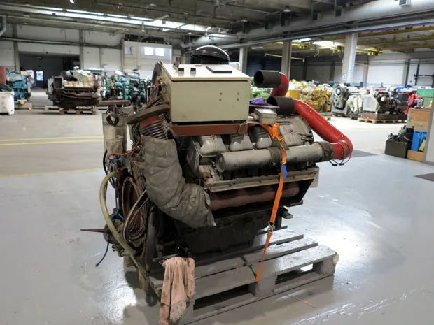 Image 2 of 6 - Deutz - F8L 413F