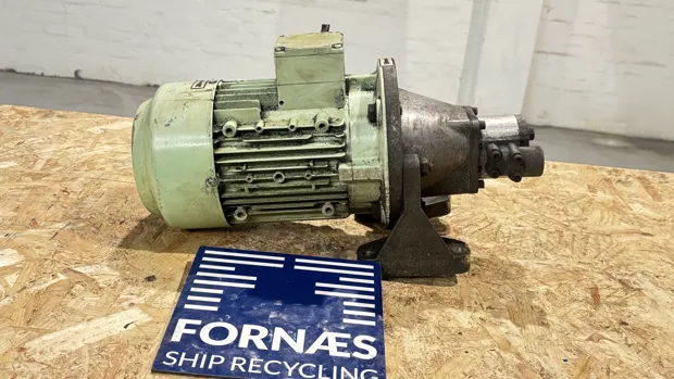 Image 2 of 10 - HP1023