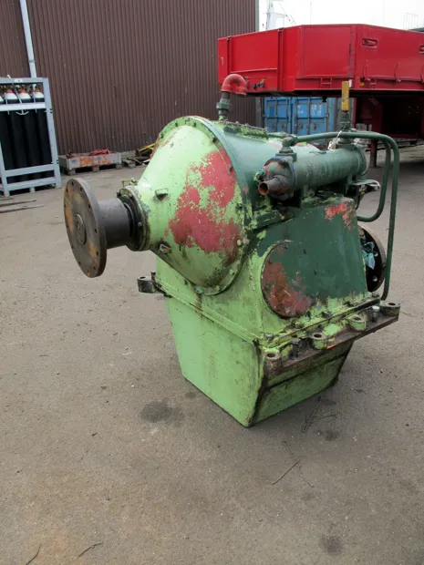 Image 3 of 5 - Ulstein - 220 AGSC