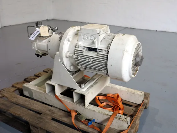 Image 4 of 6 - HP913
