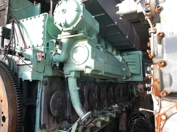 Image 3 of 5 - Wärtsilä - W8L32