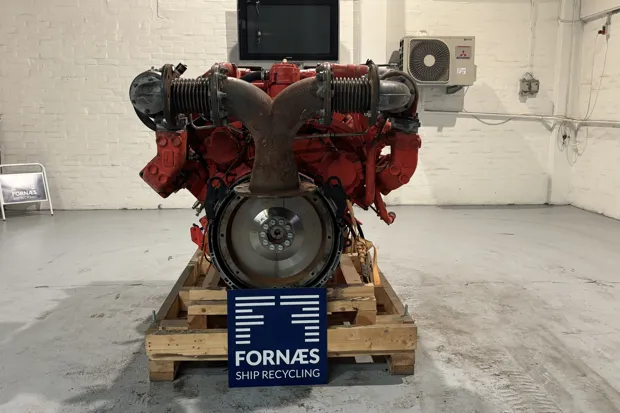 Image 7 of 9 - Scania - DI 16 42M