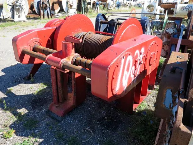 Image 5 of 5 - Trawl winch
