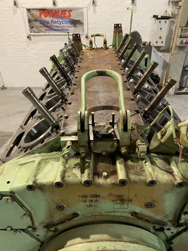 Image 6 of 11 - Caterpillar - 3512