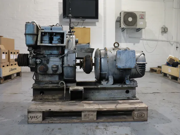 Image 1 of 6 - Lister