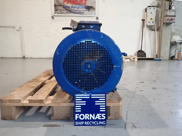 Image 3 of 5 - HP947