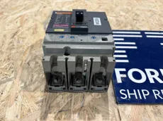 Merlin Gerin - Compact