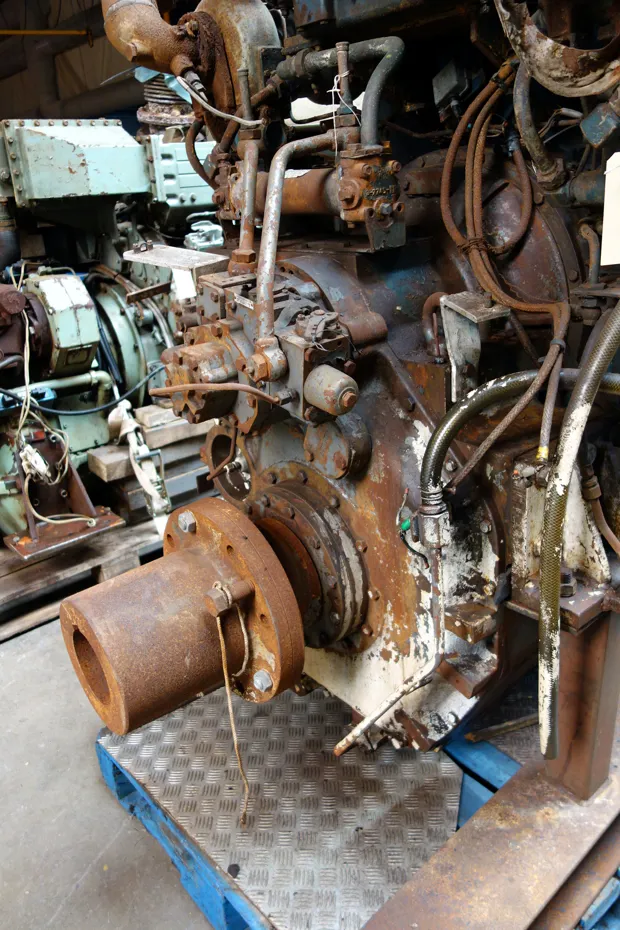 Image 2 of 2 - Nissan - 77L0133