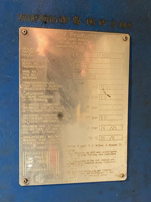 Image 2 of 4 - APV - N35