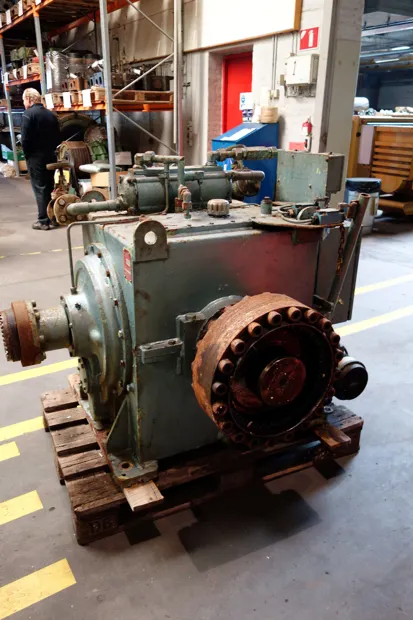 Image 2 of 4 - The Newbrook Engineering - SPL152