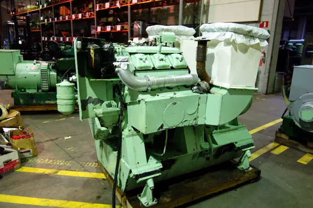 Image 2 of 4 - Deutz