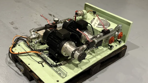 Image 2 of 9 - HS305