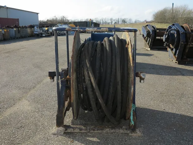 Image 3 of 5 - ND370