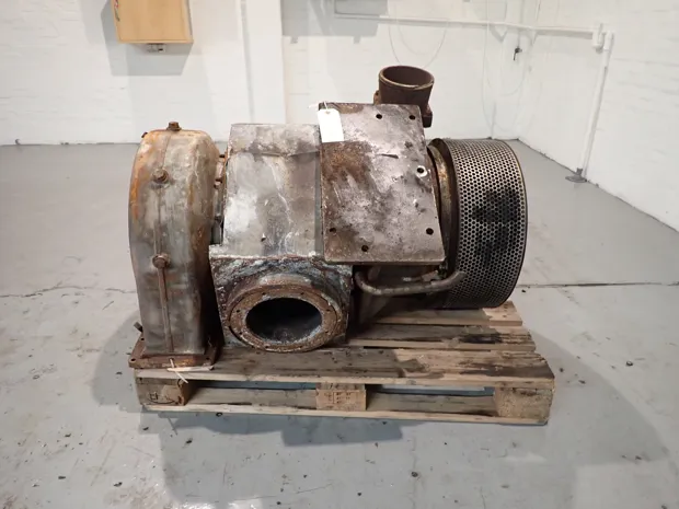 Image 1 of 5 - Man B&W - NR 20/R182