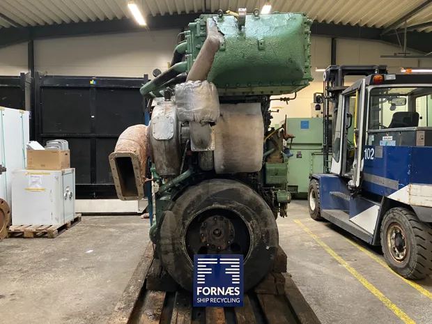 Image 2 of 9 - MaK - 6M 332