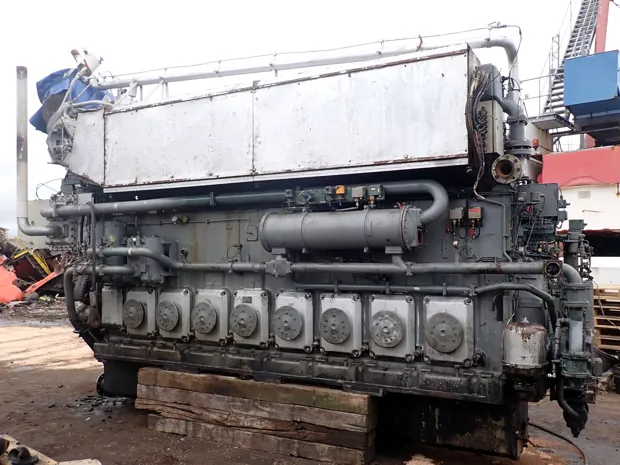 Image 4 of 7 - Wärtsilä - 8R32