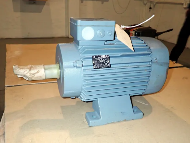 Image 3 of 5 - VEM - K21R 132 S2TFNS-K