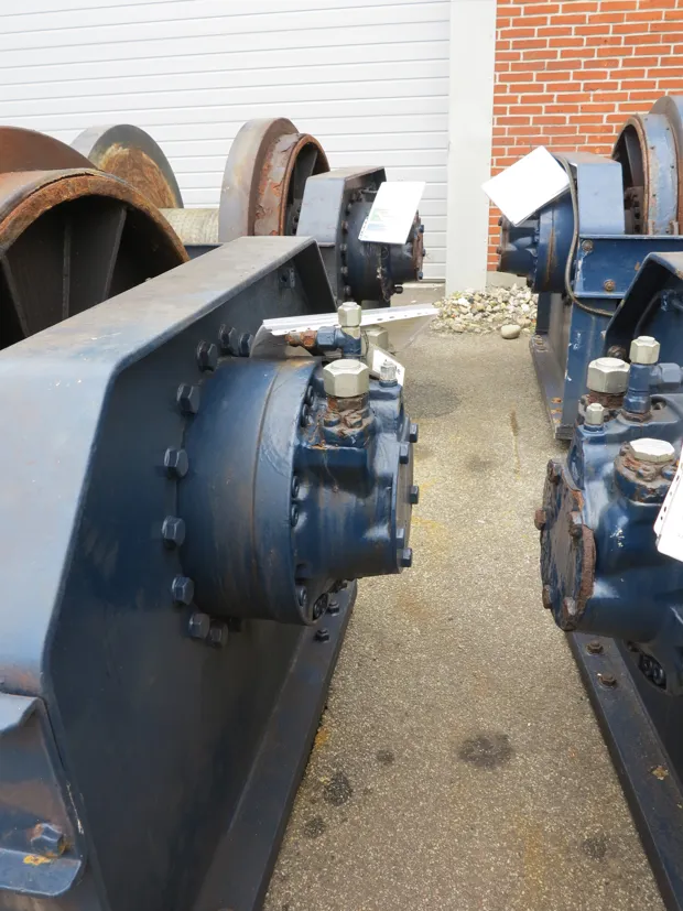 Image 4 of 4 - Trawl winch