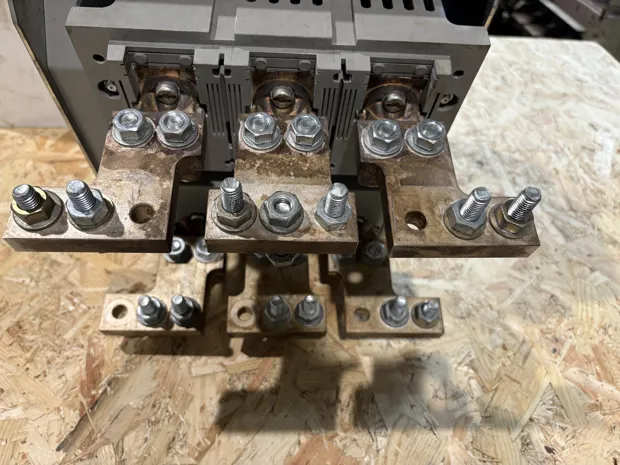 Image 4 of 4 - MERLIN GERIN - NT06N1