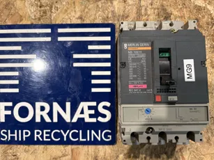 Merlin Gerin - Compact