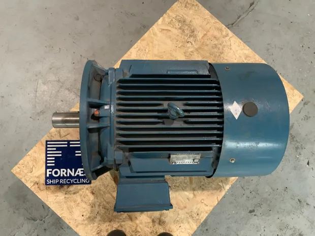 Image 6 of 6 - Wuxi Lanhai Electro Motor - Y225S-4-H