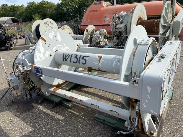 Image 5 of 8 - Trawl winch