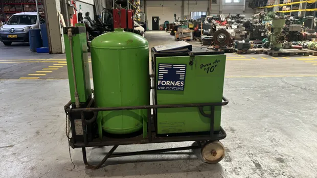 Image 4 of 9 - Gardner denver - ESR5/8