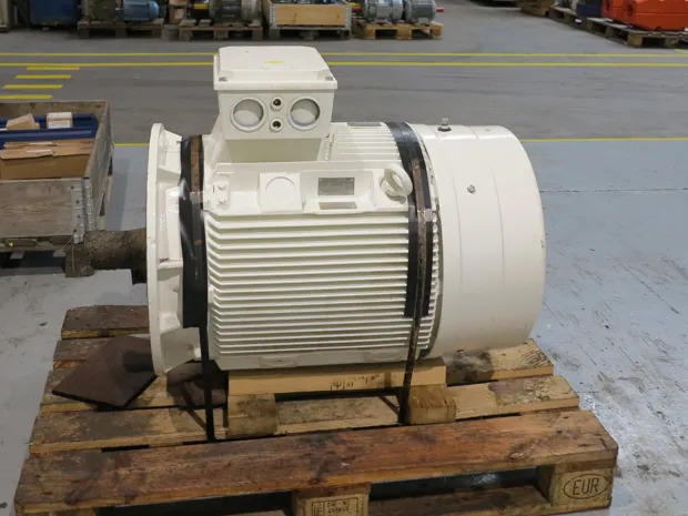 Image 3 of 5 - Lönne - 14BG 283-4AA99-Z