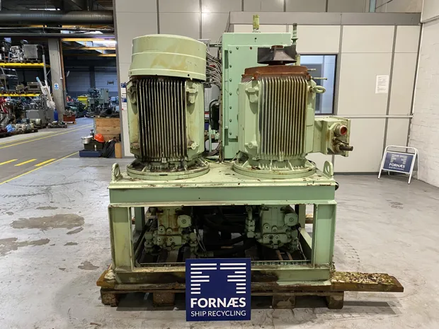 Image 4 of 10 - HS320