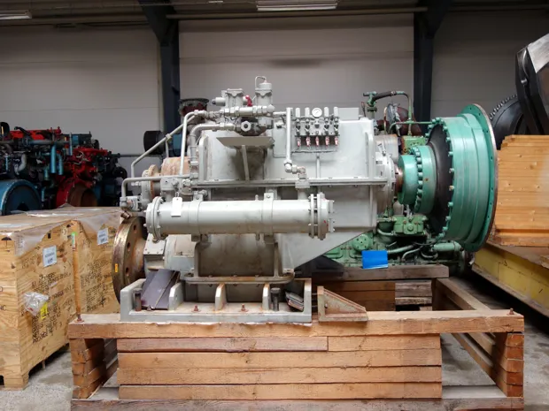 Image 1 of 4 - Reintjes - VAL 4440